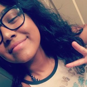 Meet your Posher, Kiana